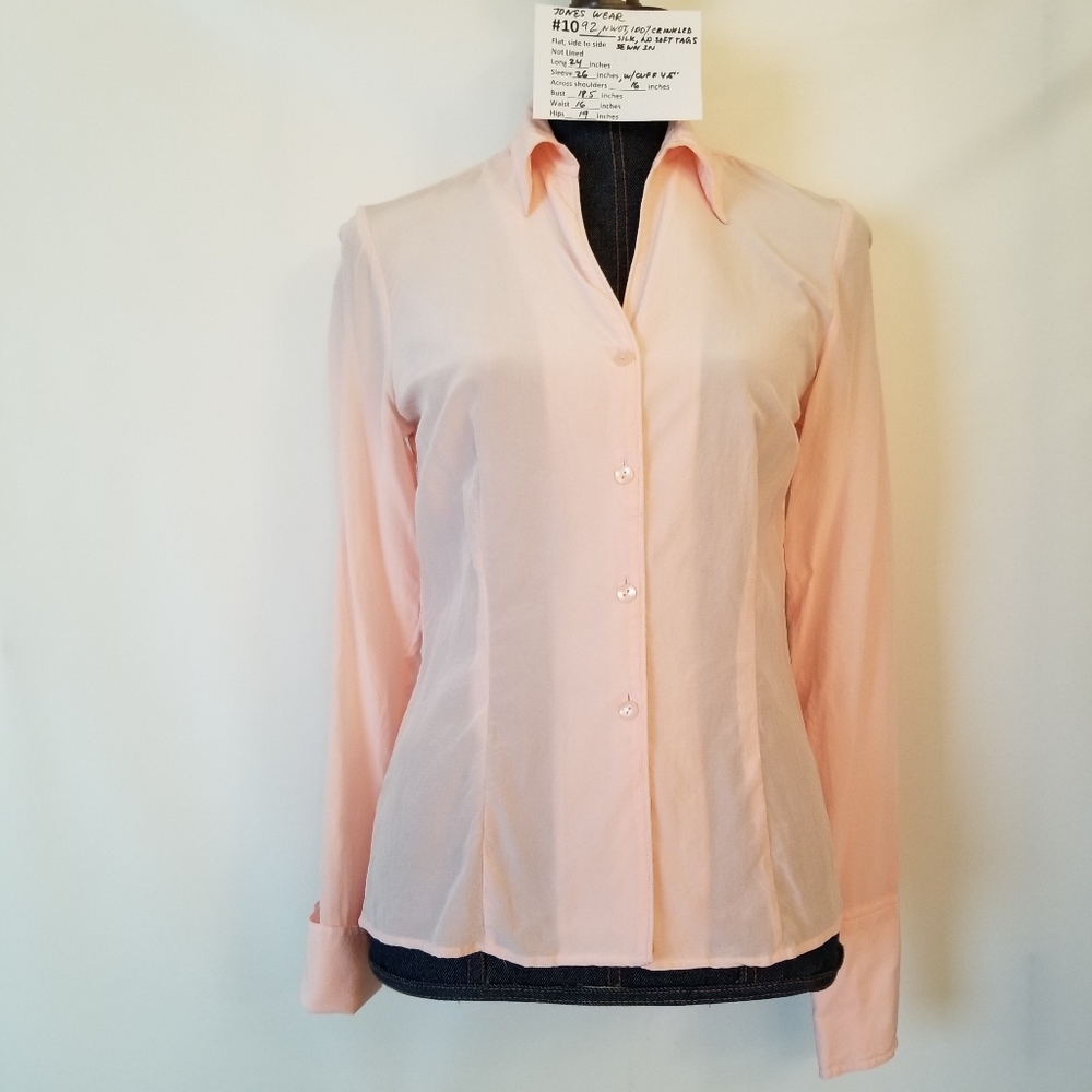 #1092 NWOT Jones Wear Peach Crinkled Silk Shirt S